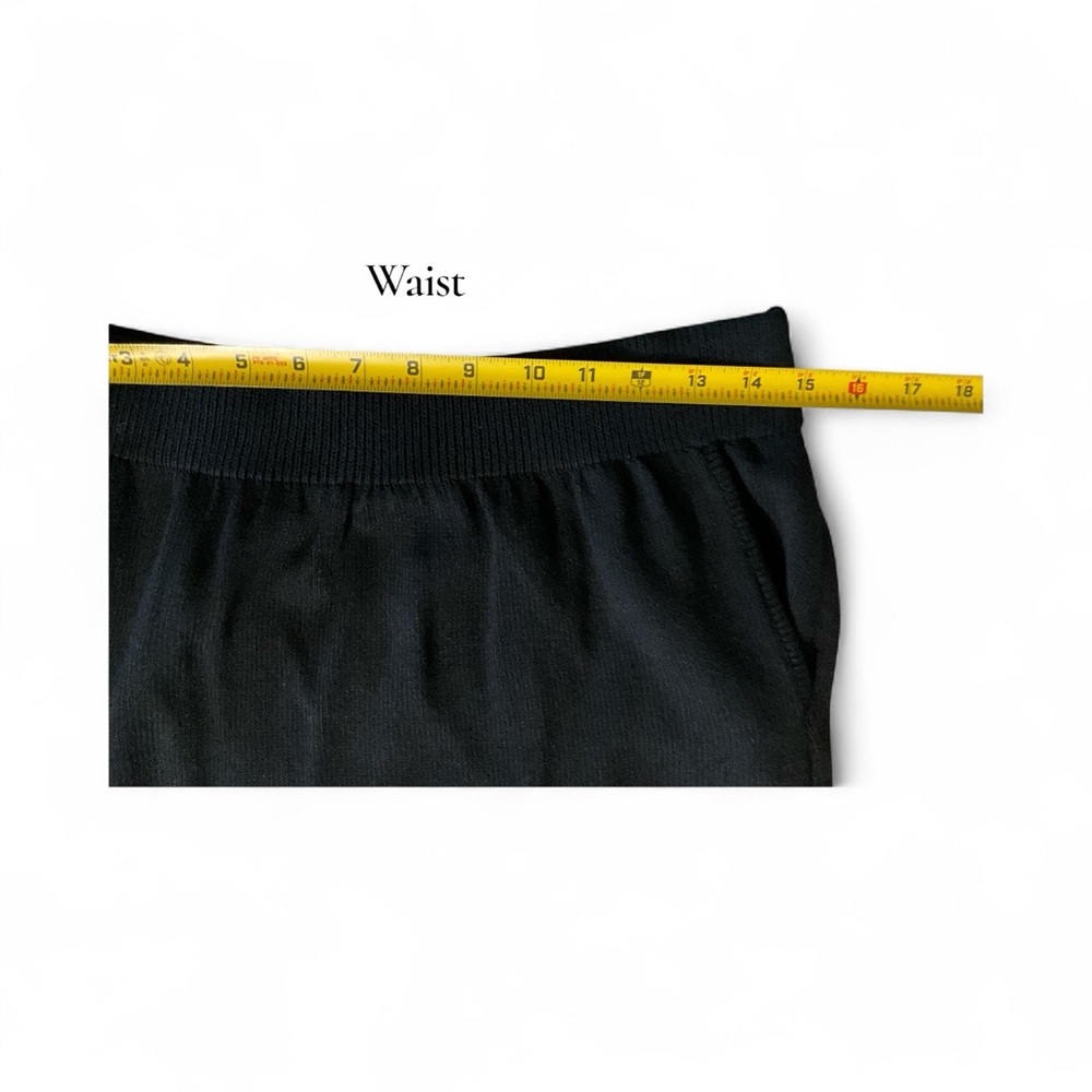 St. John Separates Size 10 Black Women's Pencil Skirt Two Pockets Made in USA - Picture 7 of 10